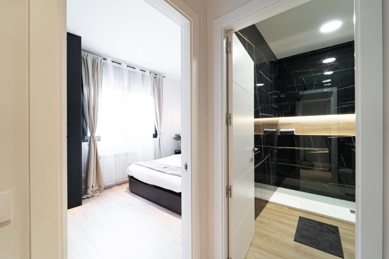 Edsam Madrid Apartments Black Exteriér fotografie